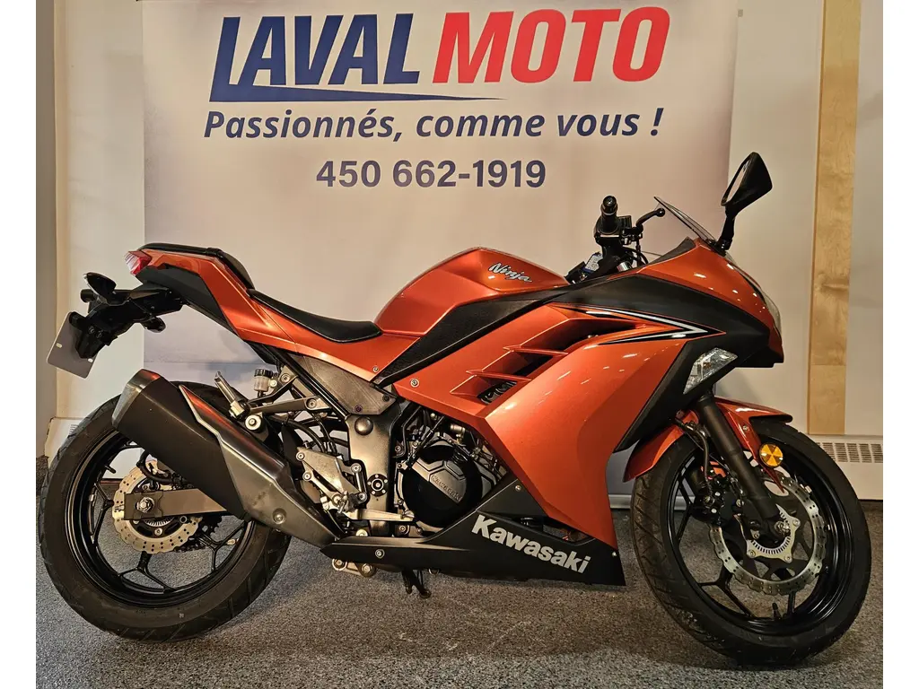 2016 Kawasaki NINJA 300 ABS