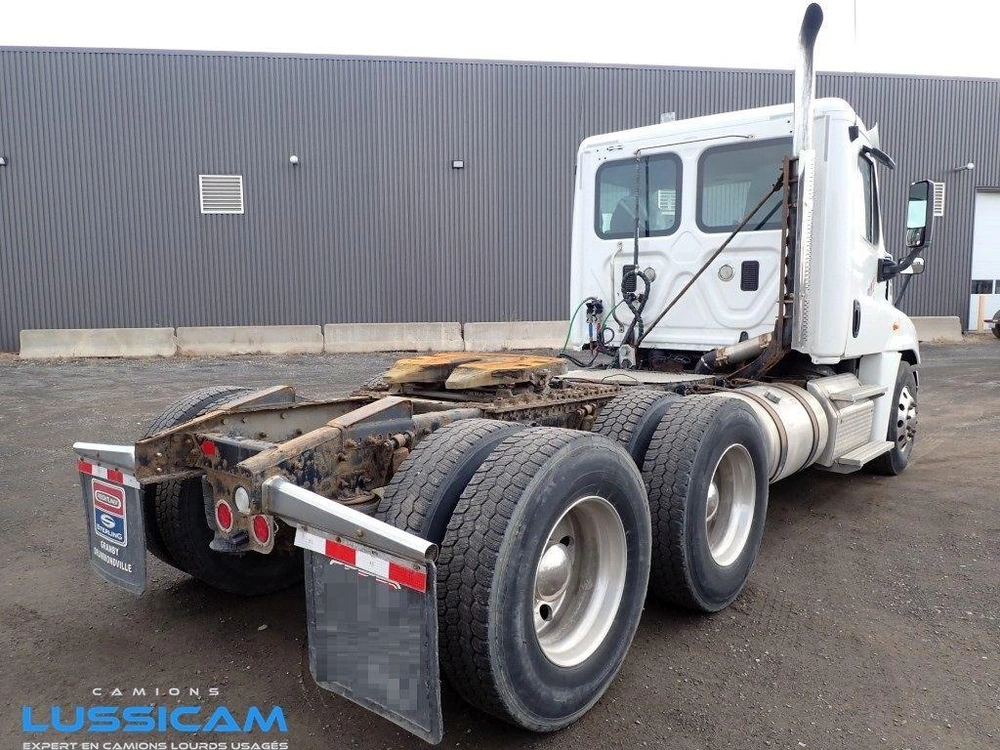 Freightliner Cascadia 2013