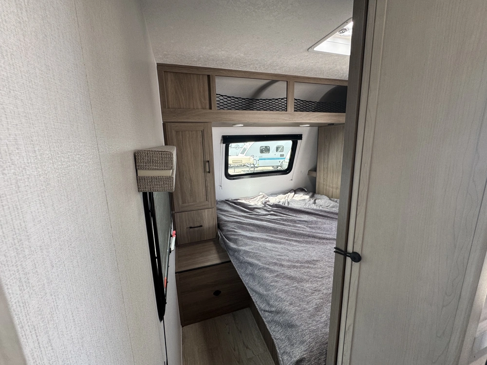 Coachmen Freedom Express Select 31se 2026 alt