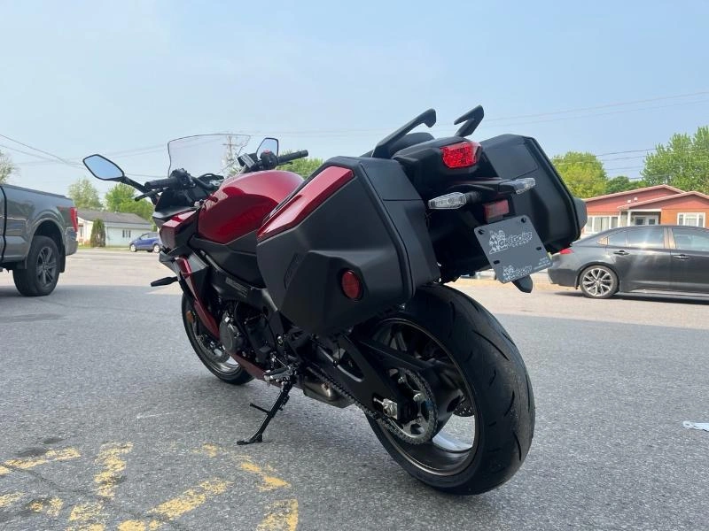 Suzuki Gsx-s1000gt+ 2025 alt