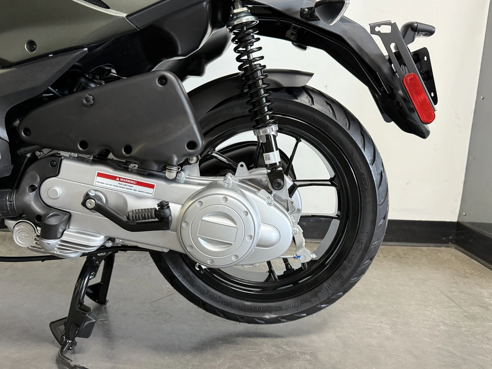 2026 Piaggio Typhoon alt