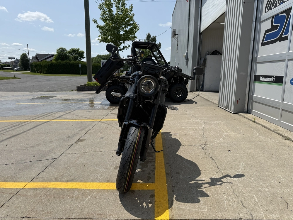 2025 Yamaha Xsr900 alt