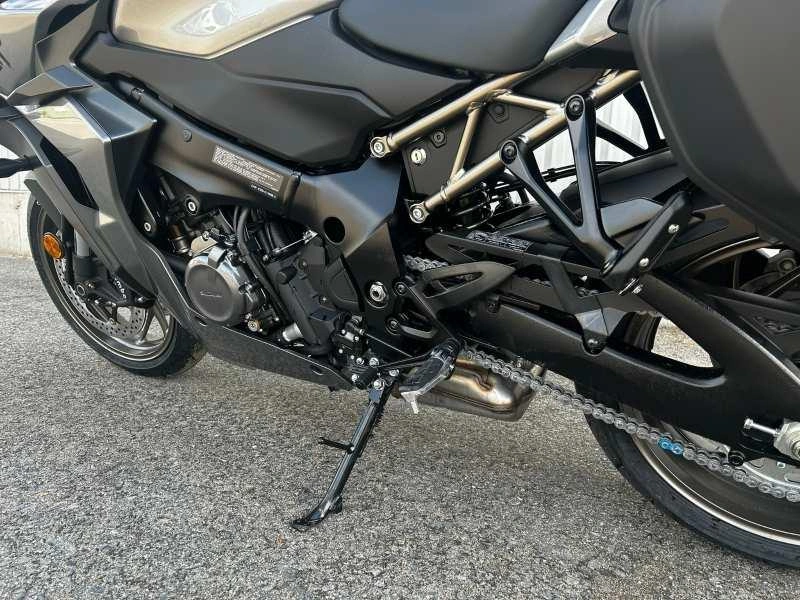 Suzuki Gsx-s1000gt+ 2025 alt