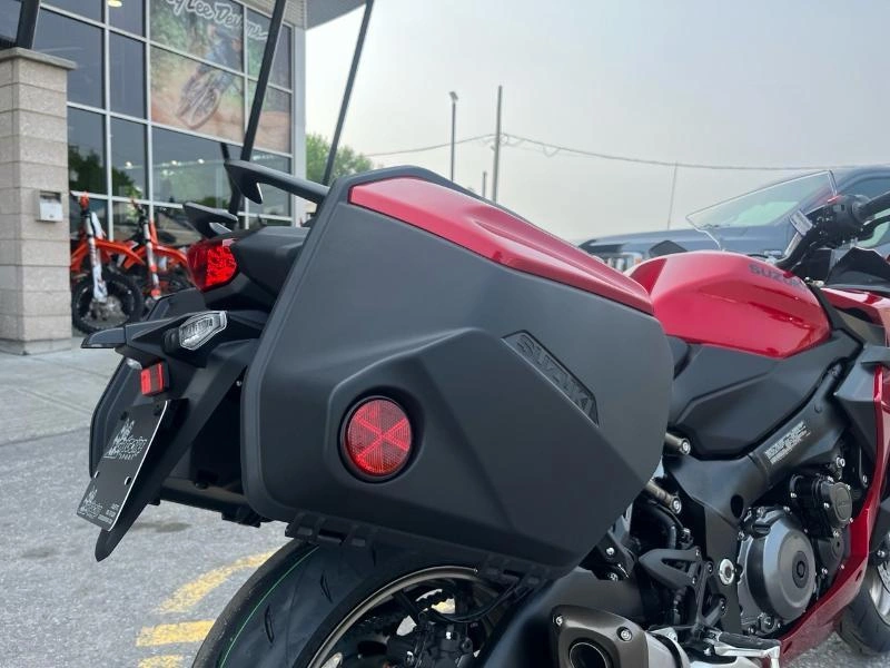 Suzuki Gsx-s1000gt+ 2025 alt