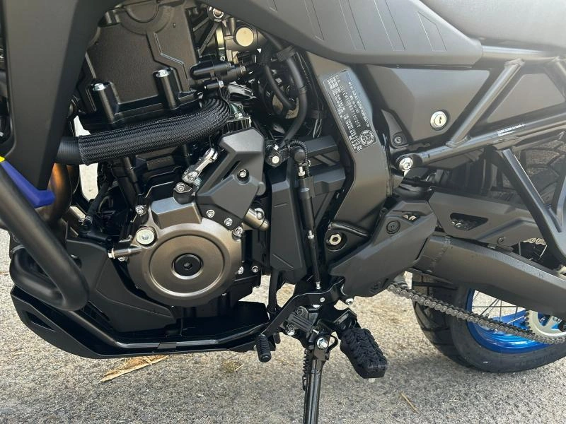 Suzuki V-strom 800de Adventure 2025 alt