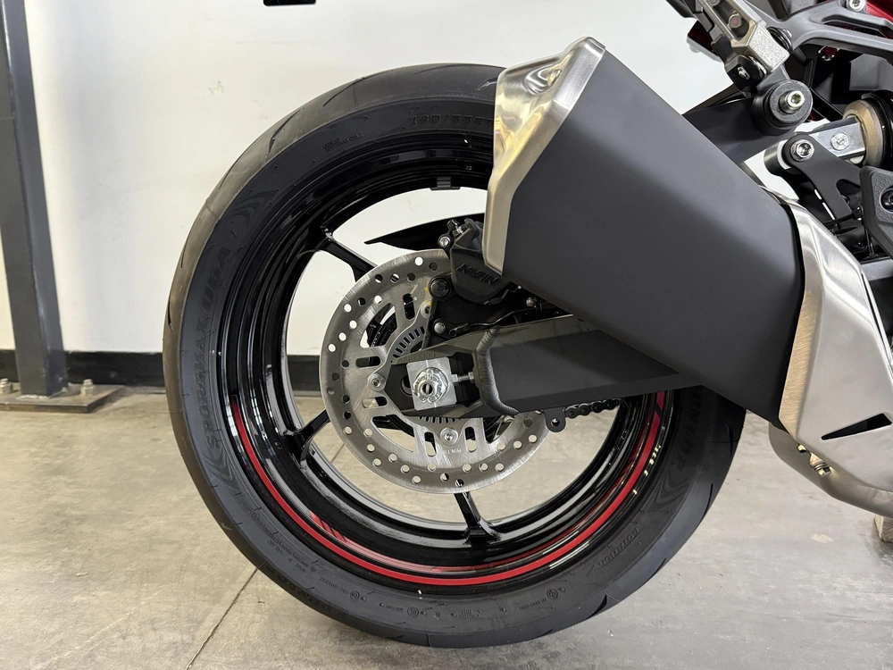 2025 Kawasaki Z900 *6.29% Jusqu'à 84 Mois alt