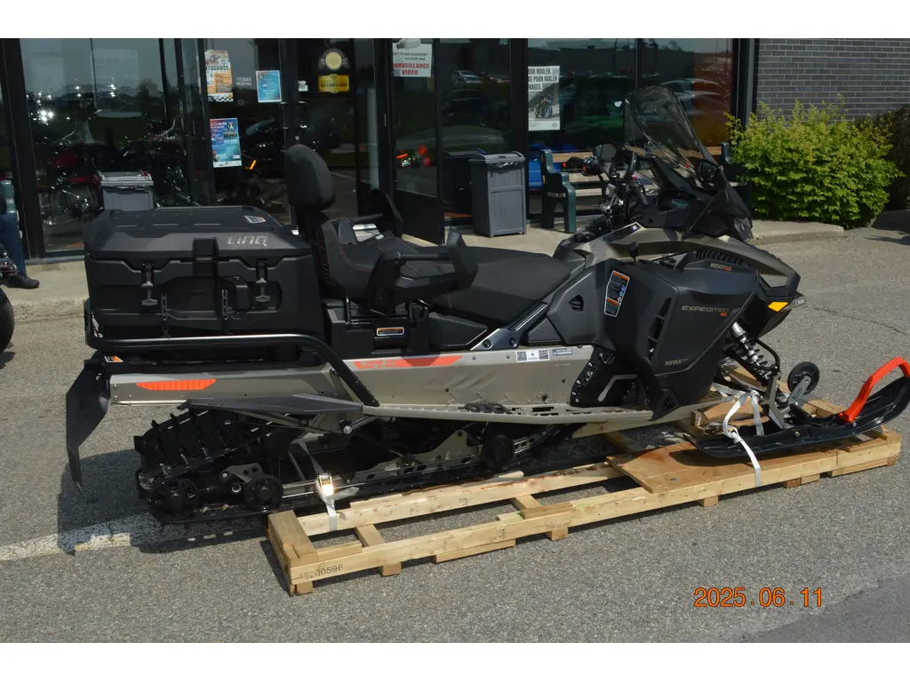 2022 Ski-Doo EXPÉDITION SE