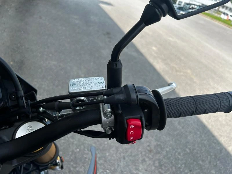Suzuki Dr-z4s 2025 alt