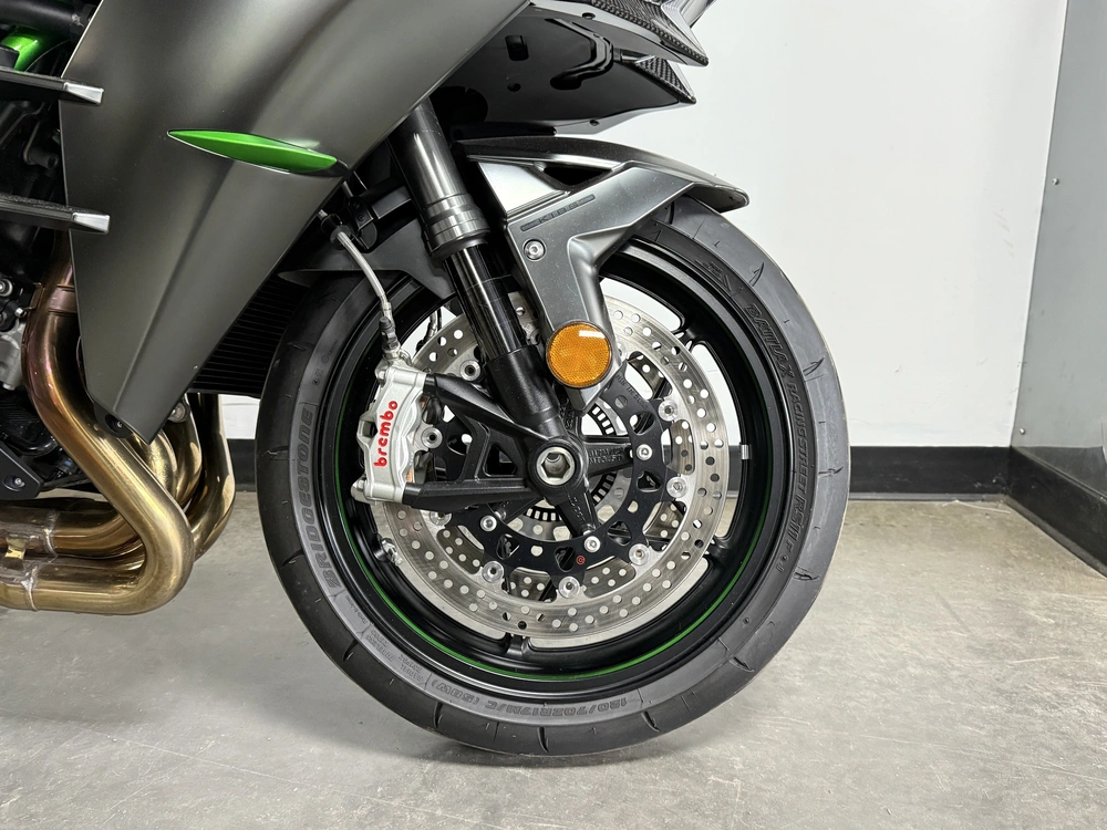 2024 Kawasaki H2 Carbon Démo alt