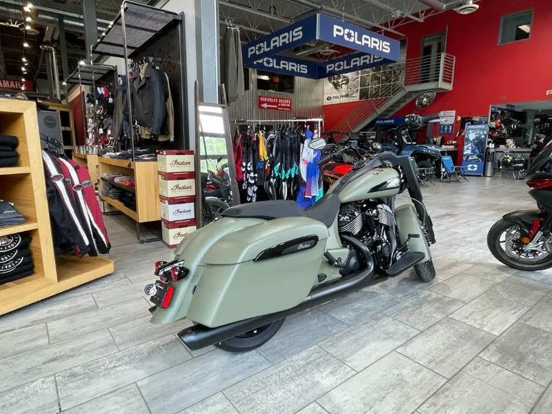 2025 Indian Motorcycle Springfield Dark Horse