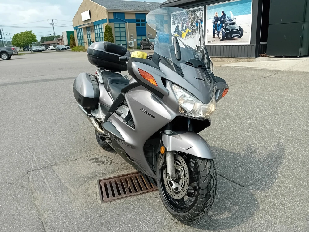 Honda St1300 2003 alt