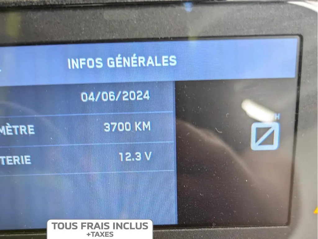 2021 KTM 890 DUKE R