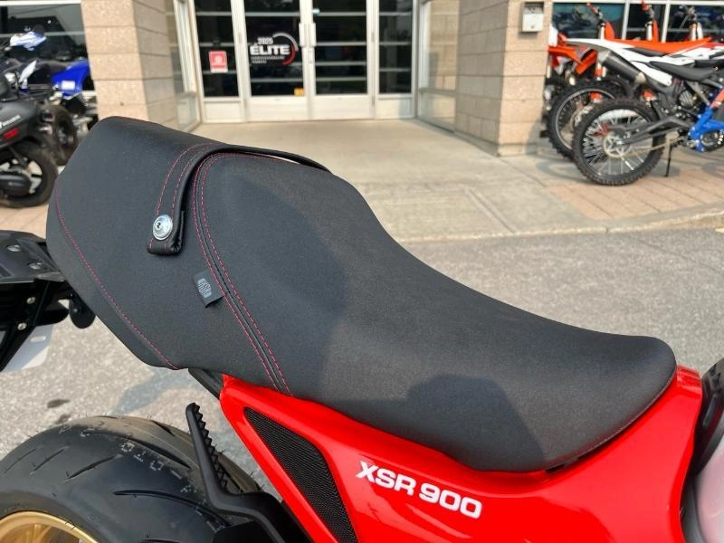 Yamaha Xsr900 2025 alt