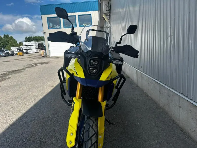 2025 Suzuki V-Strom 800DE Adventure
