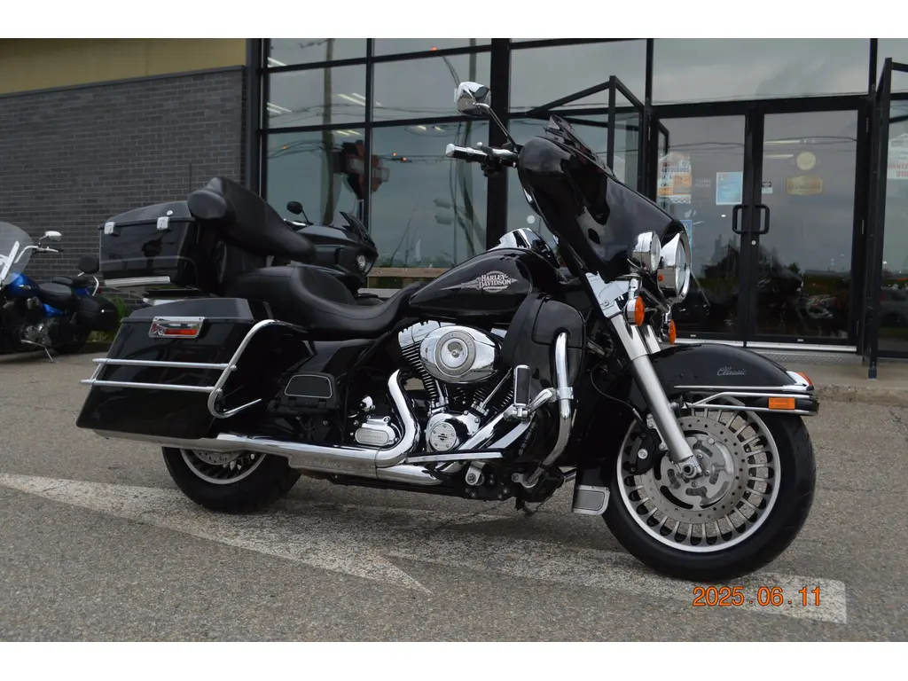 2012 Harley-Davidson FLHTC