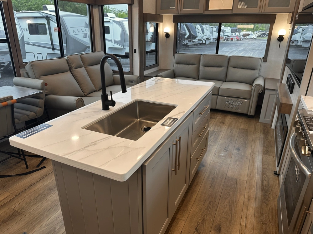 Alliance Rv Paradigm 310rl 2025 alt