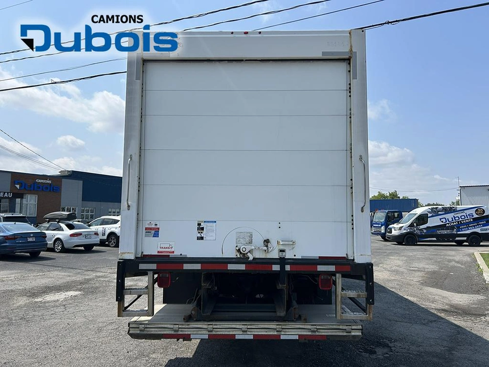 2019 Freightliner M2-106 alt