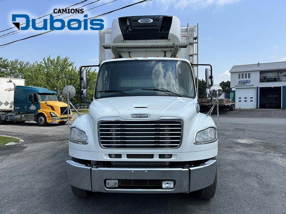 2019 Freightliner M2-106 alt