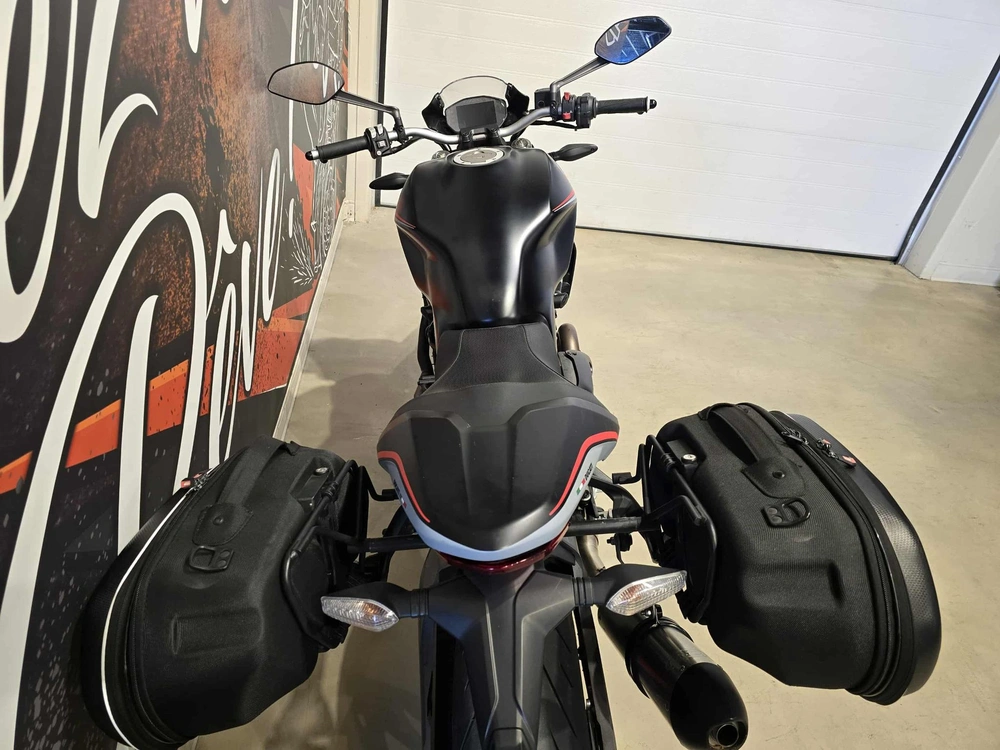 Ducati Monster 821 2020 alt