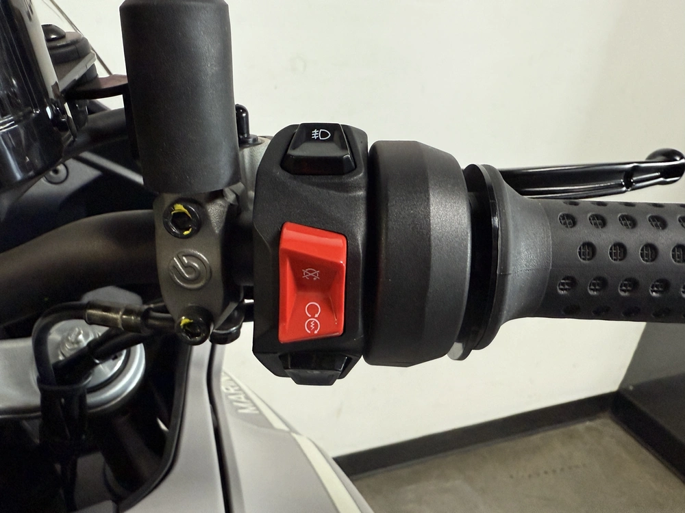 Moto Guzzi V100 Mandello *2.99% / 72 Mois💳 2024 alt