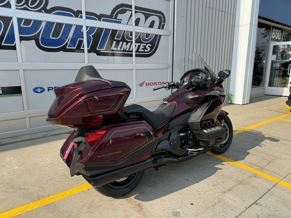 Honda Gold Wing Tour Dct 2025 alt