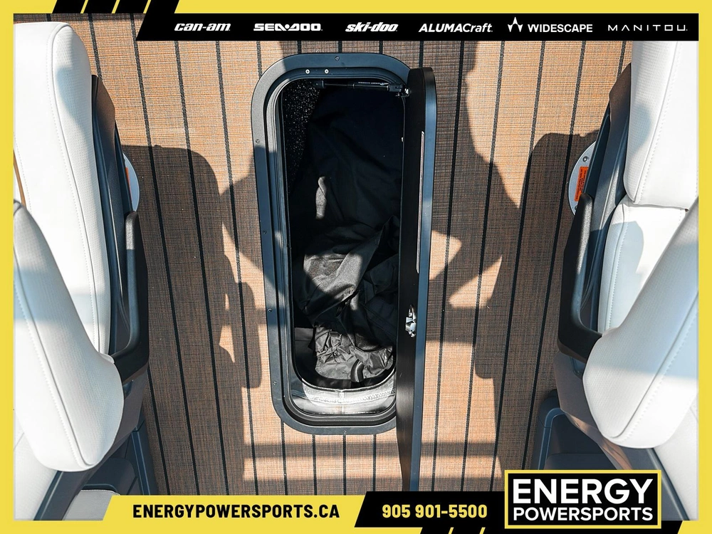 2025 Manitou Explore 22 Navigator Shp575 With 250 Verado alt