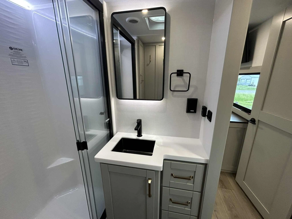 Brinkley Rv Z 3610 2025 alt