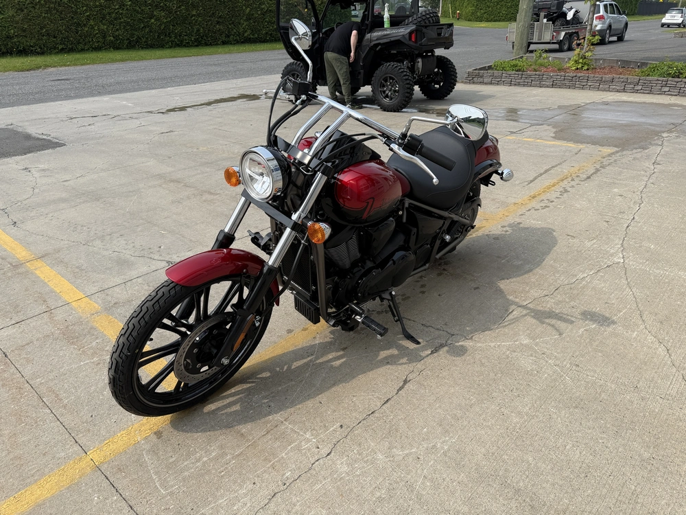 Kawasaki Vulcan 900 Custom 2025 alt
