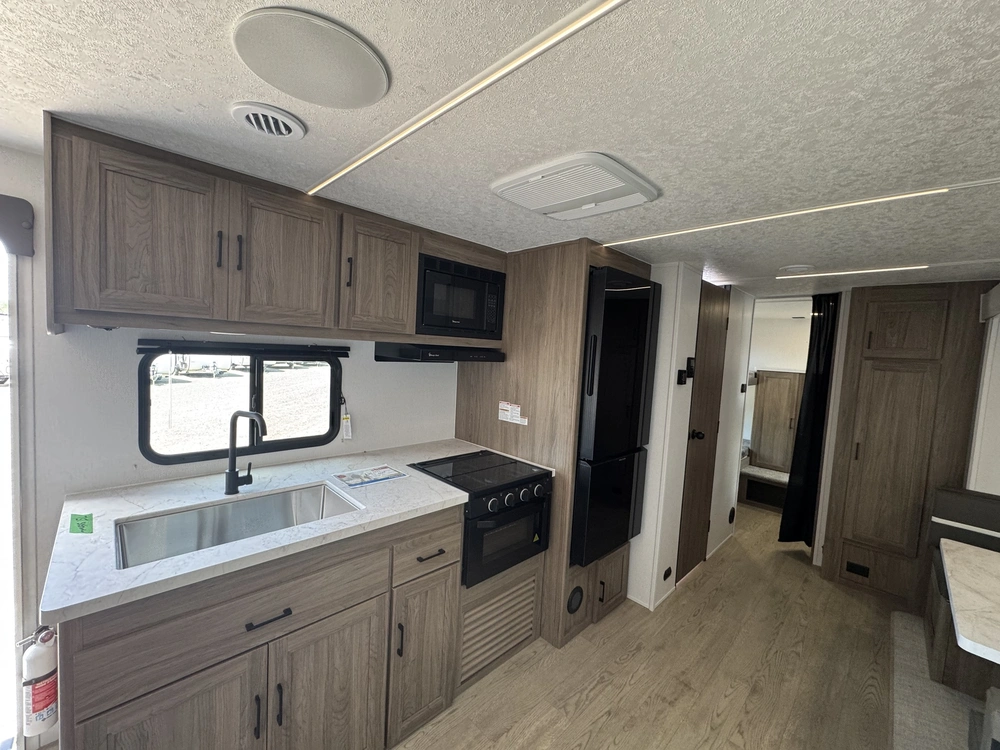 Coachmen Freedom Express Select 29se 2025 alt