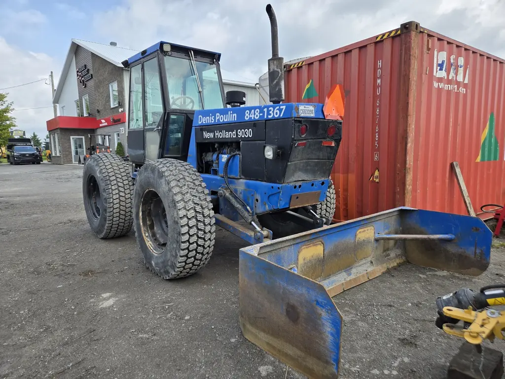1995 New Holland 9030