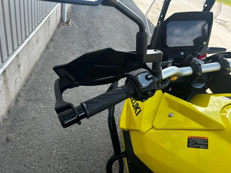 Suzuki V-strom 800de Adventure 2025 alt