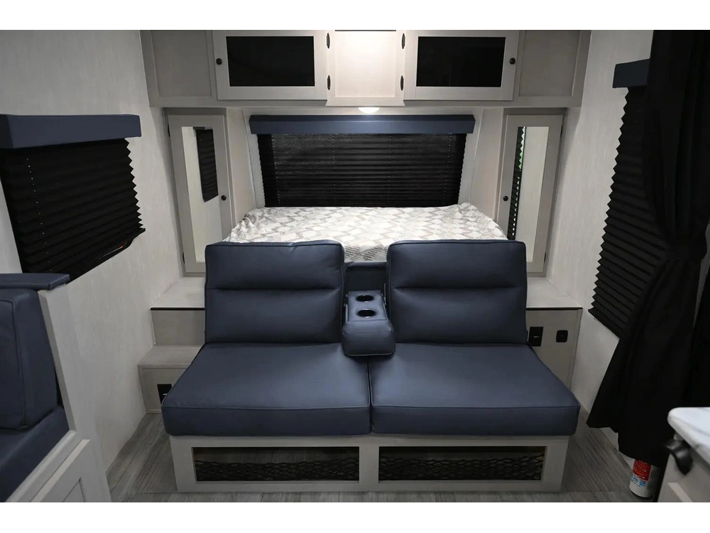 Coachmen Apex 208bhs 2026 alt
