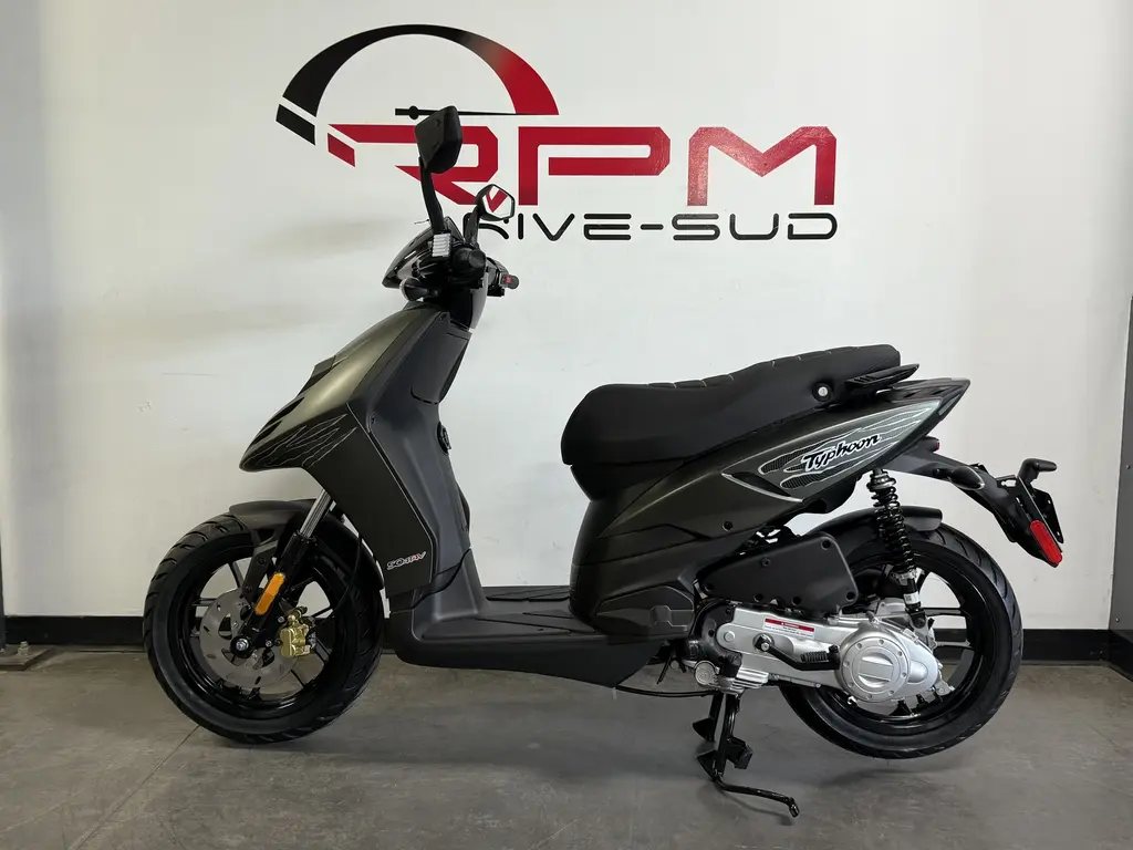 Typhoon Scooter 50ino Typhoon 4t 50cc Piaggio New Typhoon 50 2t