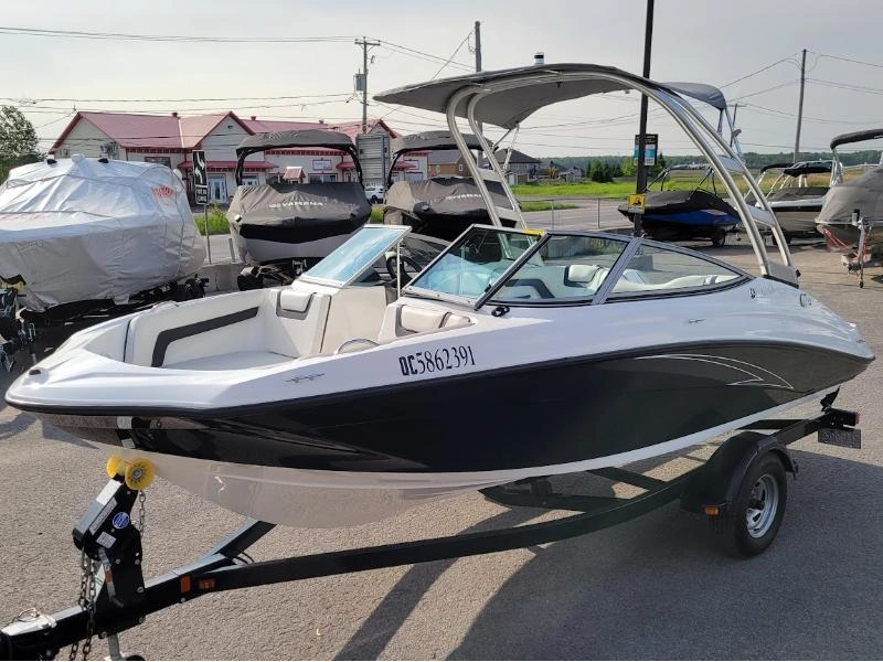 Yamaha Ar190 2016 alt