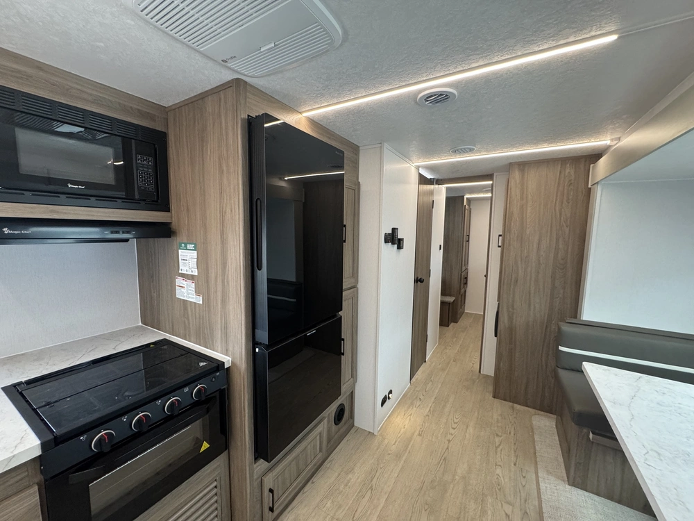 Coachmen Freedom Express Select 31se 2026 alt