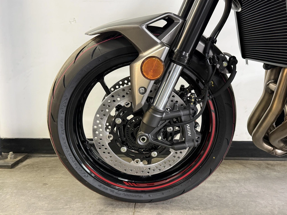 2025 Kawasaki Z900 *6.29% Jusqu'à 84 Mois alt