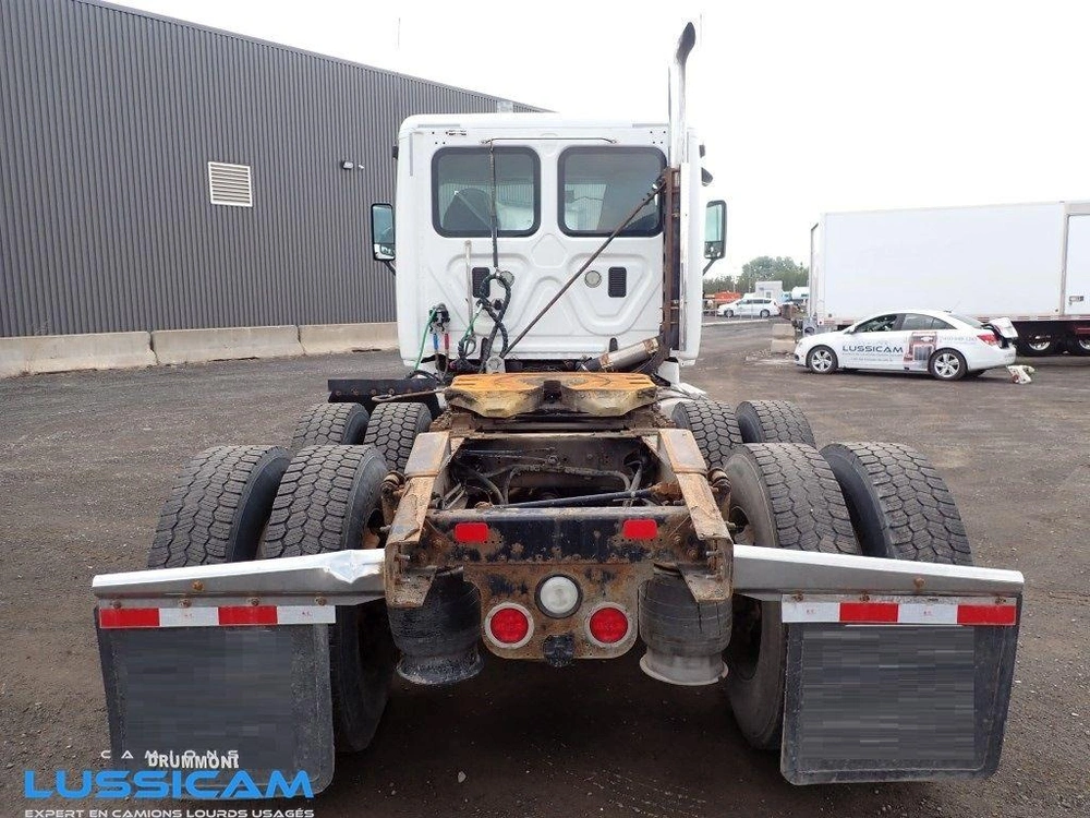 Freightliner Cascadia 2013