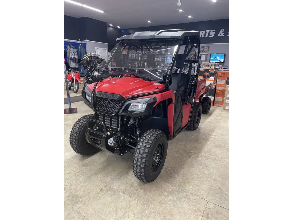 Honda 2025  Honda Pioneer 520 - RED 2025