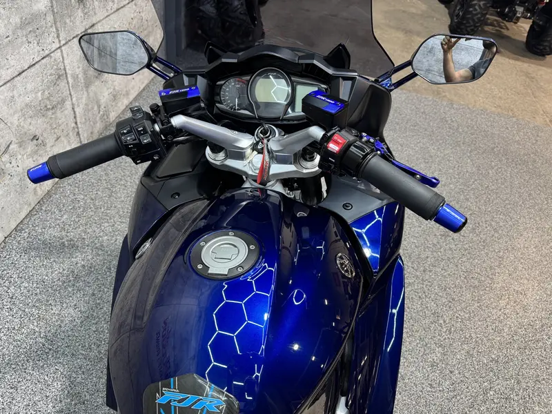 2023 Yamaha FJR1300ES ABS
