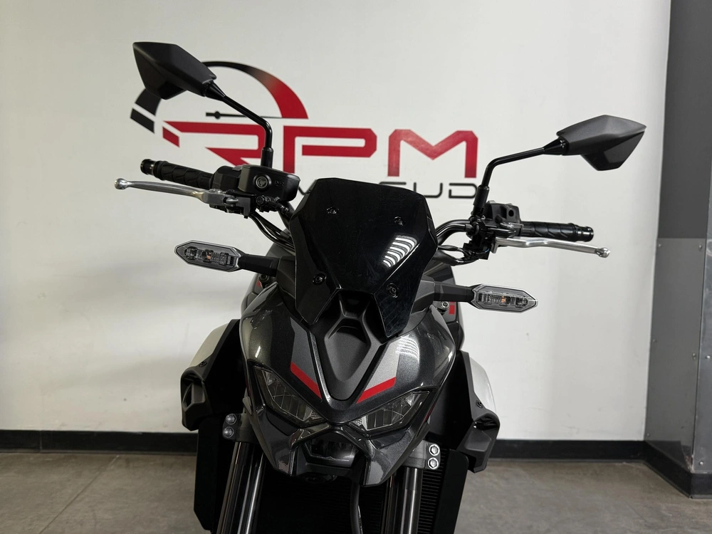 2025 Kawasaki Z900 *5.99% Jusqu'à 84 Mois💳 alt