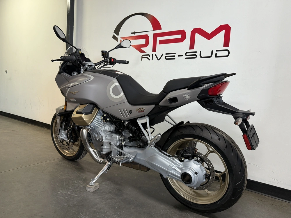 Moto Guzzi V100 Mandello 2024 alt