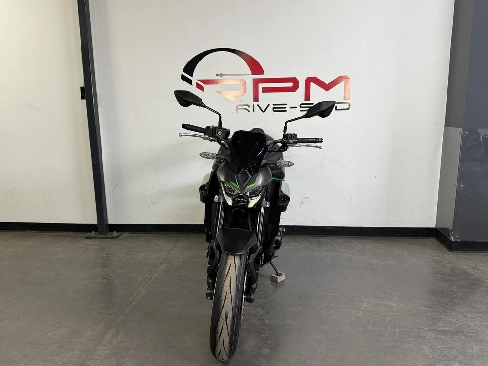 2025 Kawasaki Z900 *5.99% Jusqu'à 84 Mois💳 alt