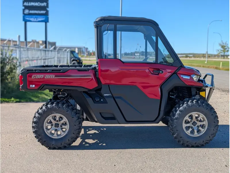 2025 Can-Am Defender Limited HD10