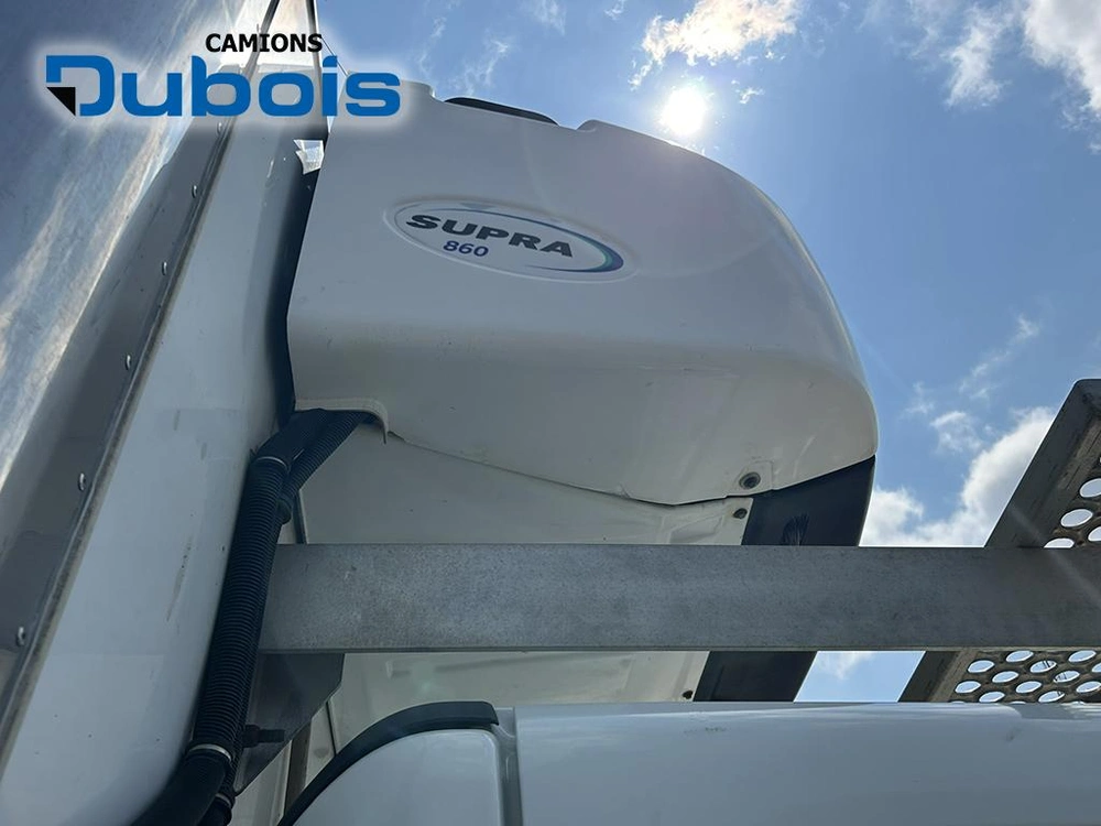 2019 Freightliner M2-106 alt