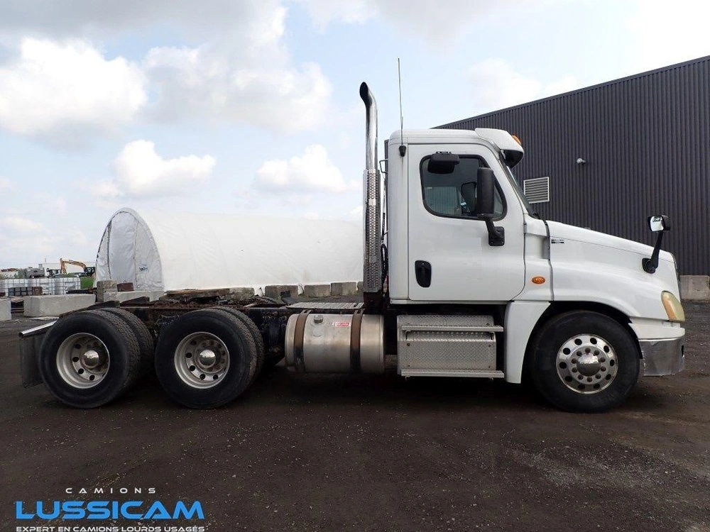 Freightliner Cascadia 2013