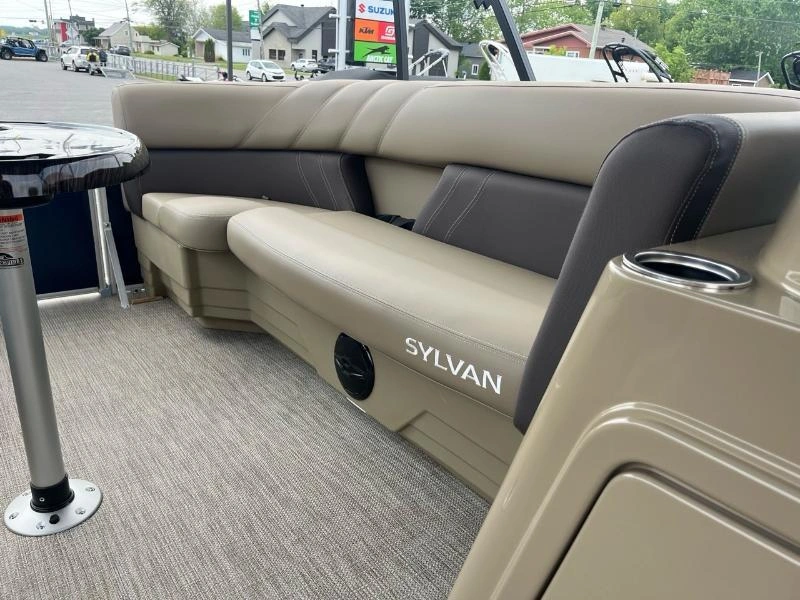 Sylvan Mirage 8522 Party Fish 115hp 2026 alt