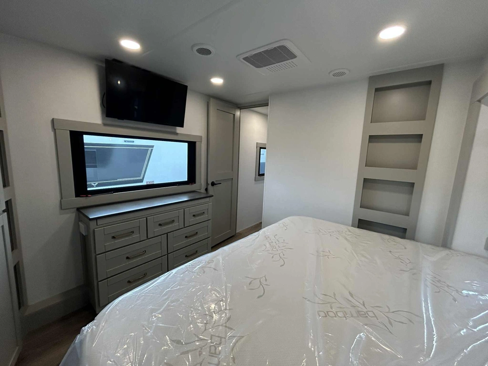 Brinkley Rv Z 3610 2025 alt