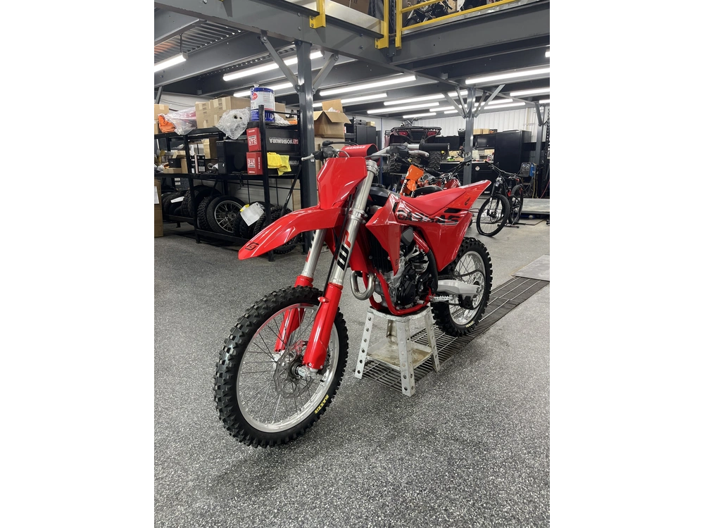 2025 Gasgas Mc 350f alt