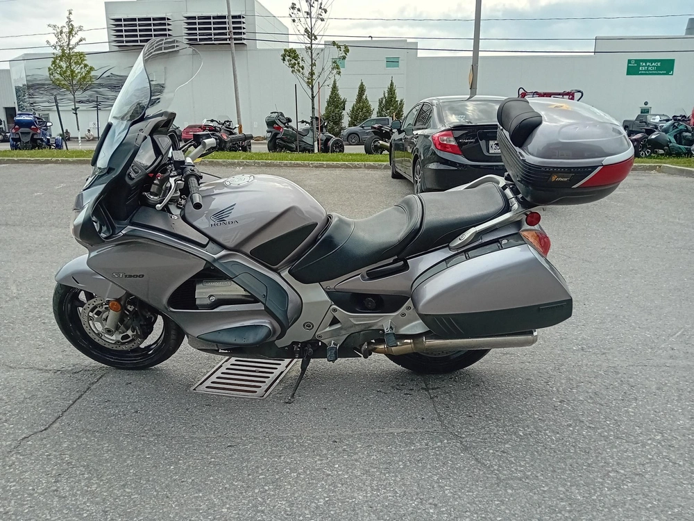 Honda St1300 2003 alt