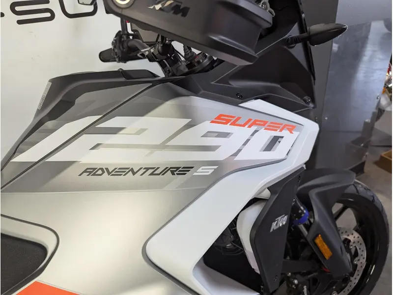 2024 KTM 1290 SUPER ADVENTURE S *4.99%/48 mois💳
